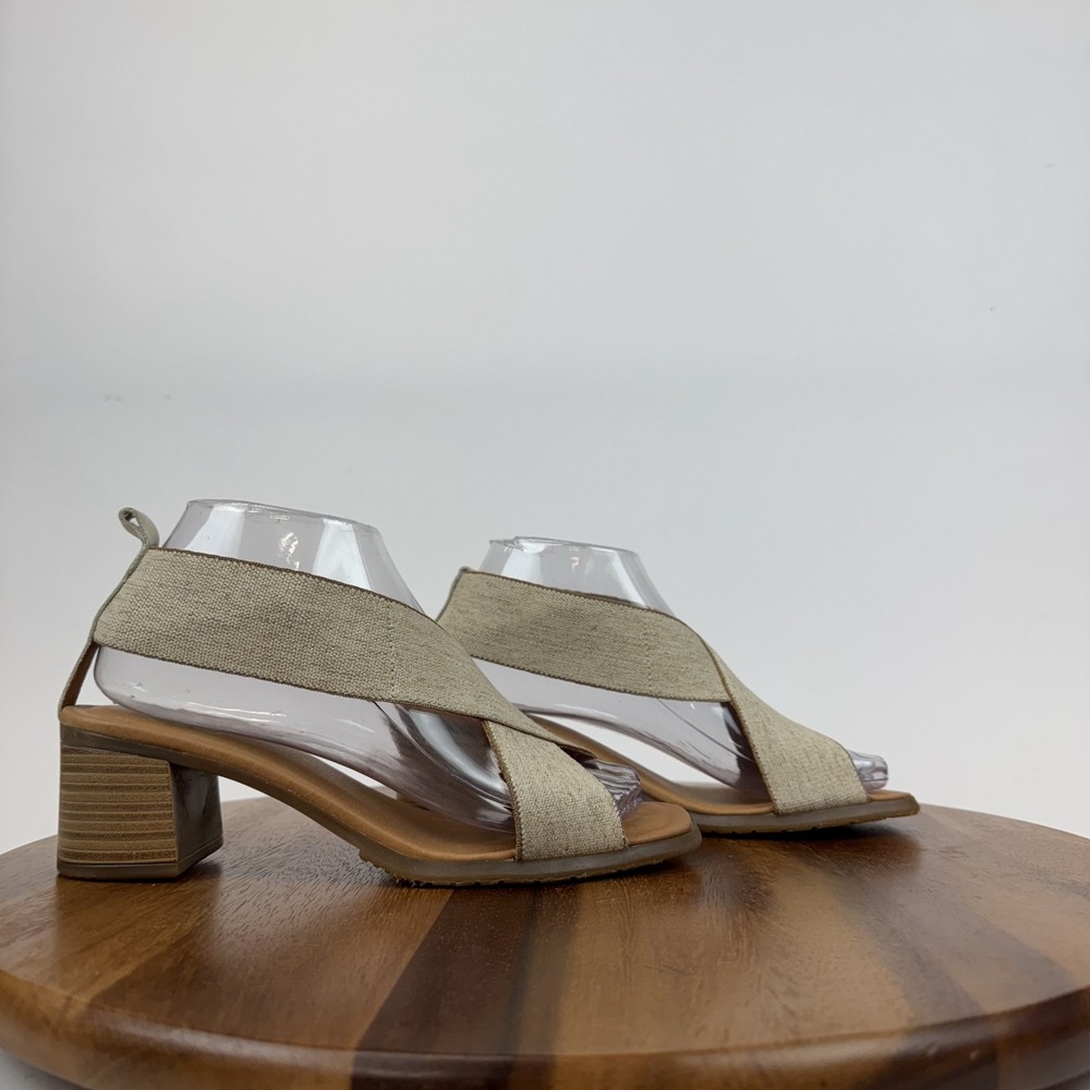 New Womens Andre Assous Naira Linen Featherweights Beige Strappy Sandals Size 39